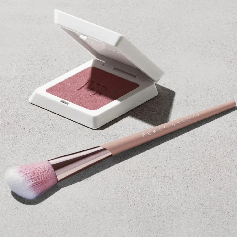 Fenty Beauty Blush Brush 155